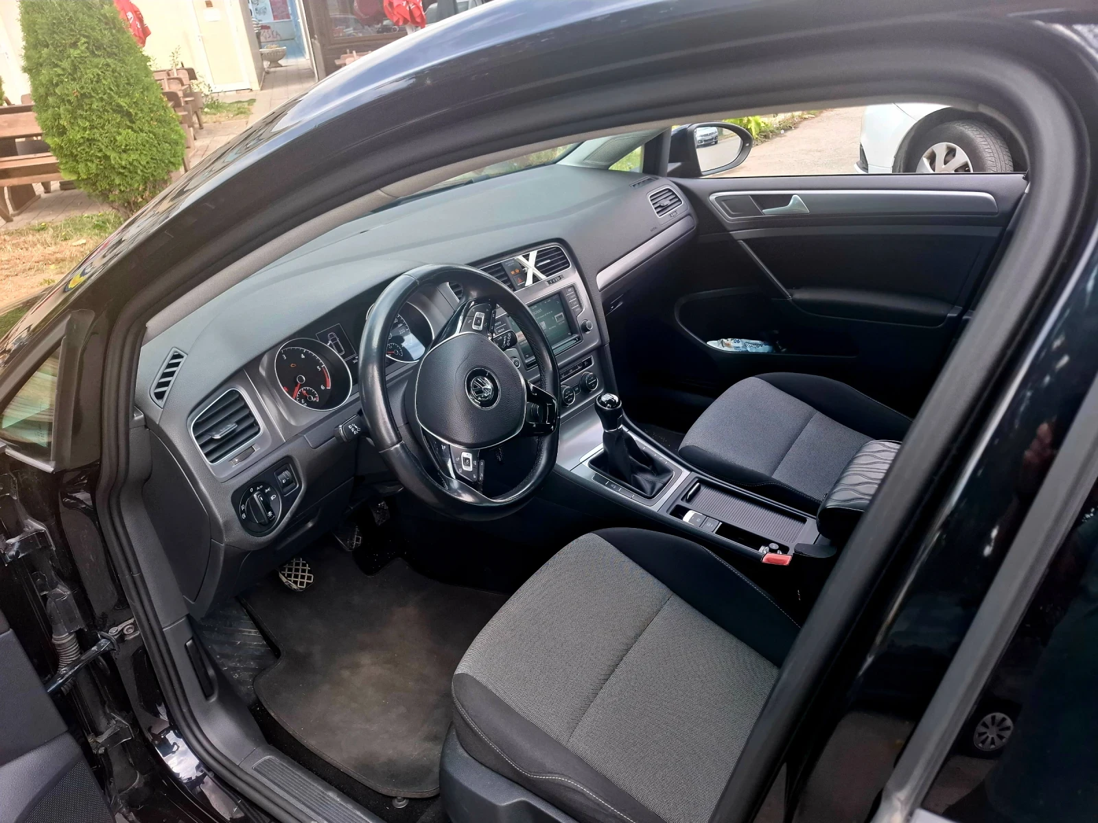 VW Golf 1600TDI   110К.С - изображение 9