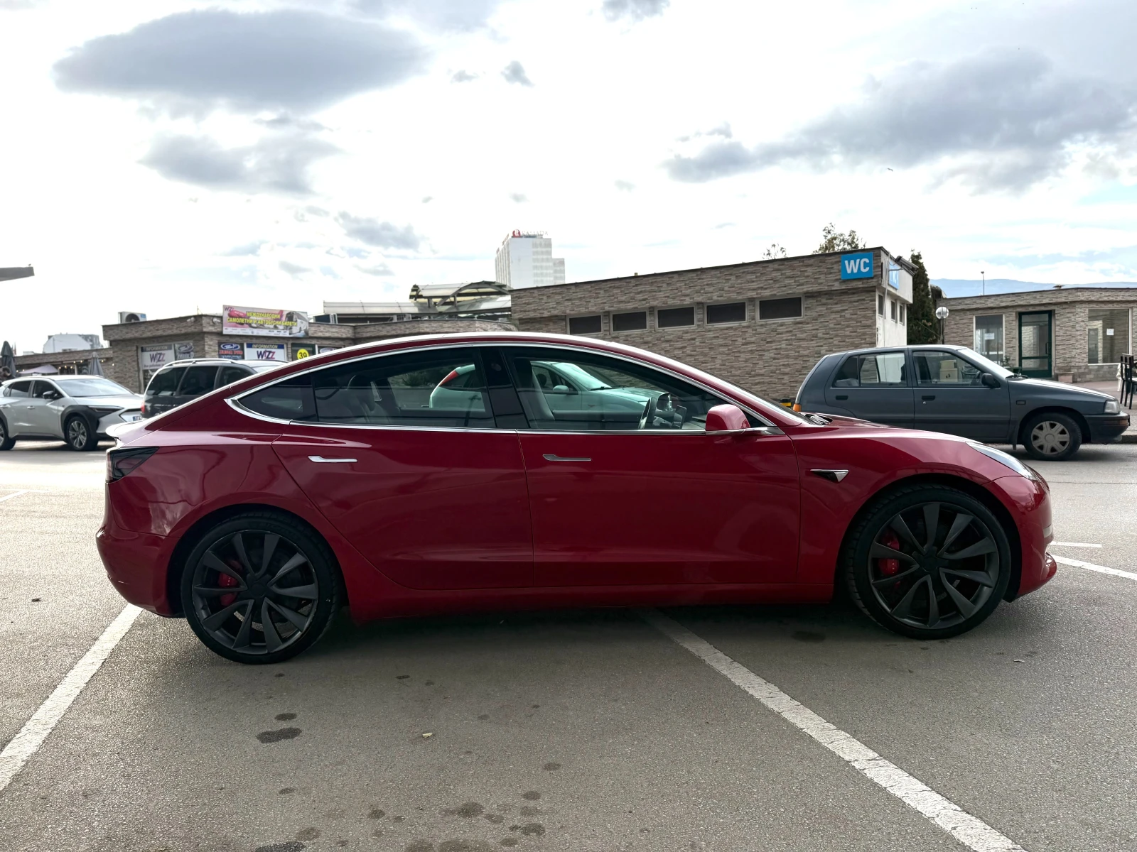 Tesla Model 3 Performance 4x4 2  /513.  | Mobile.bg   5