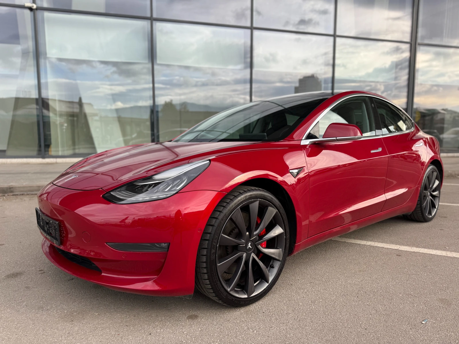 Tesla Model 3 Performance 4x4 2  /513.  | Mobile.bg   1