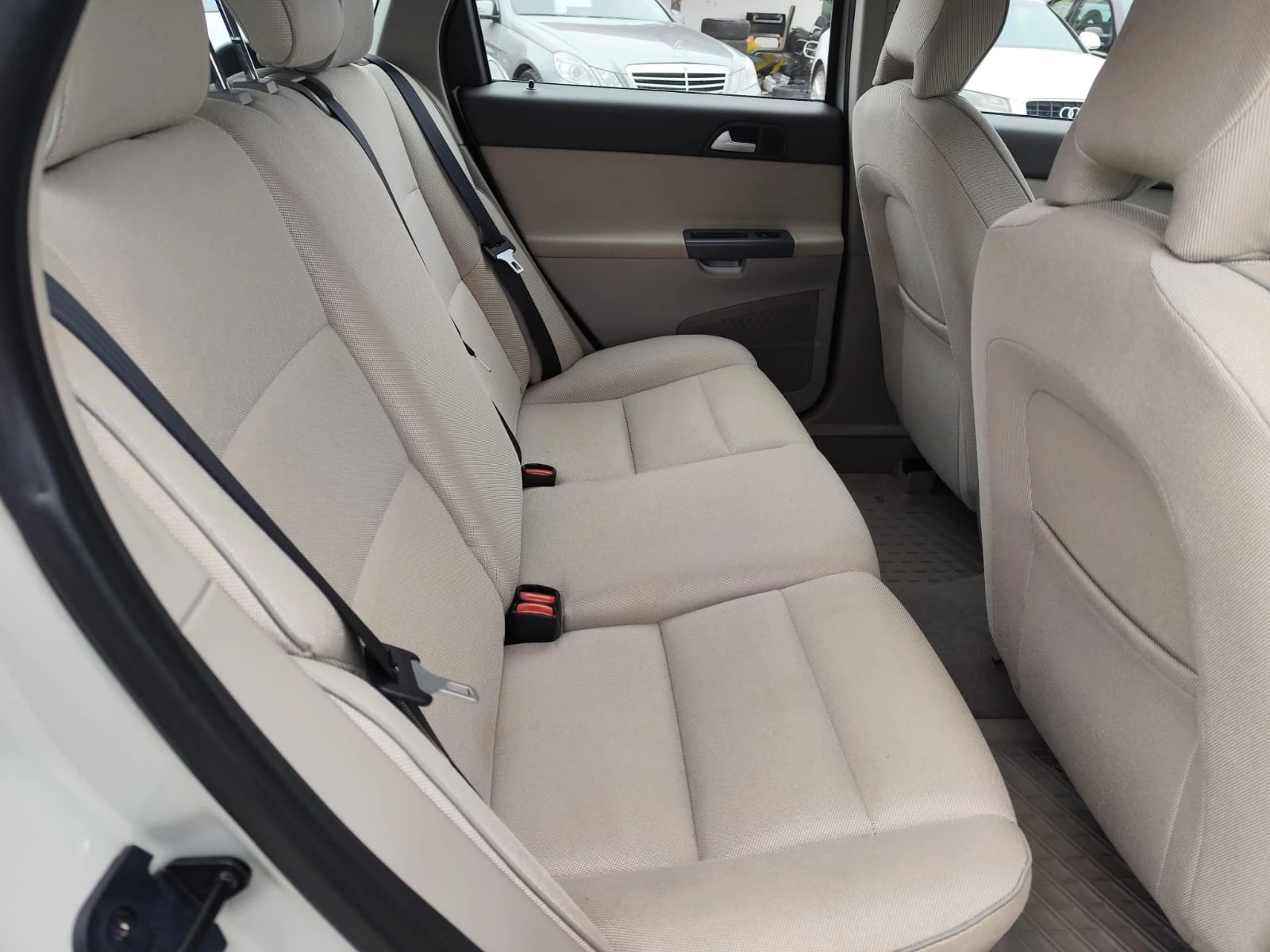 Volvo V50 1.6 �����  | Mobile.bg � ����������� 14