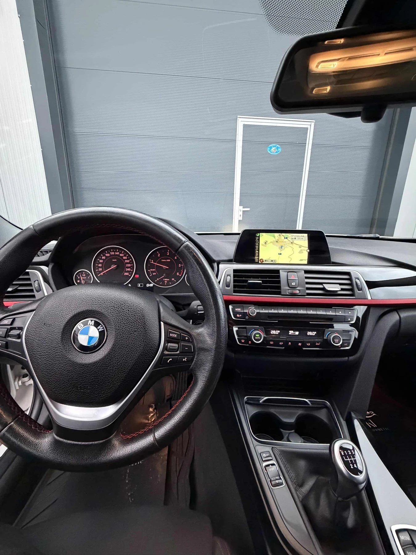 BMW 318 318d, снимка 11 - Автомобили и джипове - 53736353