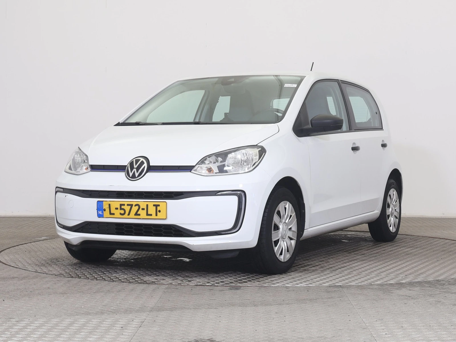 VW Up e-Up!, снимка 2 - Автомобили и джипове - 54038382
