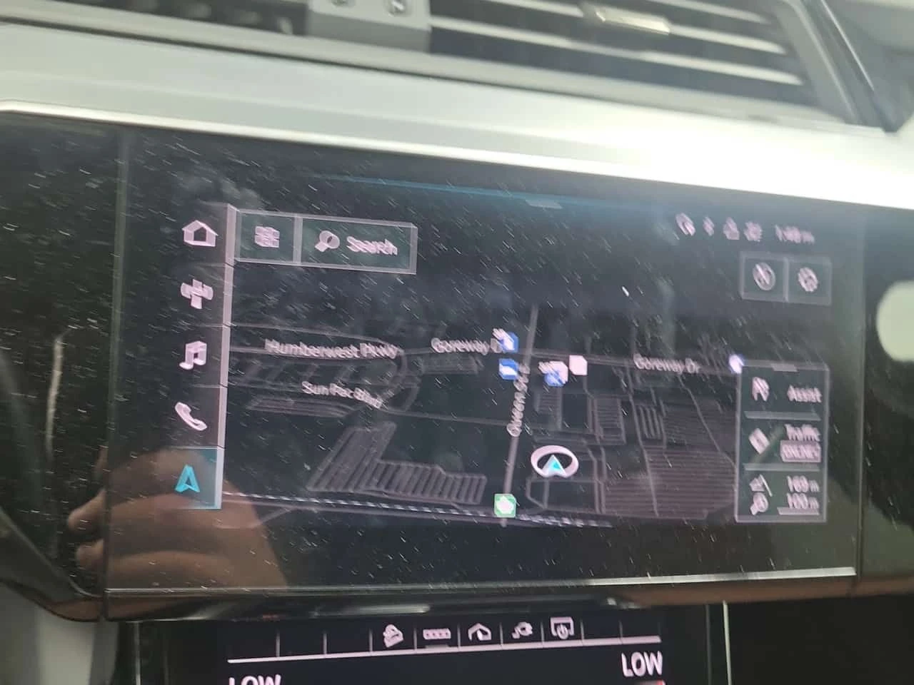 Audi E-Tron PROGRESSIV / CARFAX / CAMERA / АВТОКРЕДИТ , снимка 11 - Автомобили и джипове - 54906727
