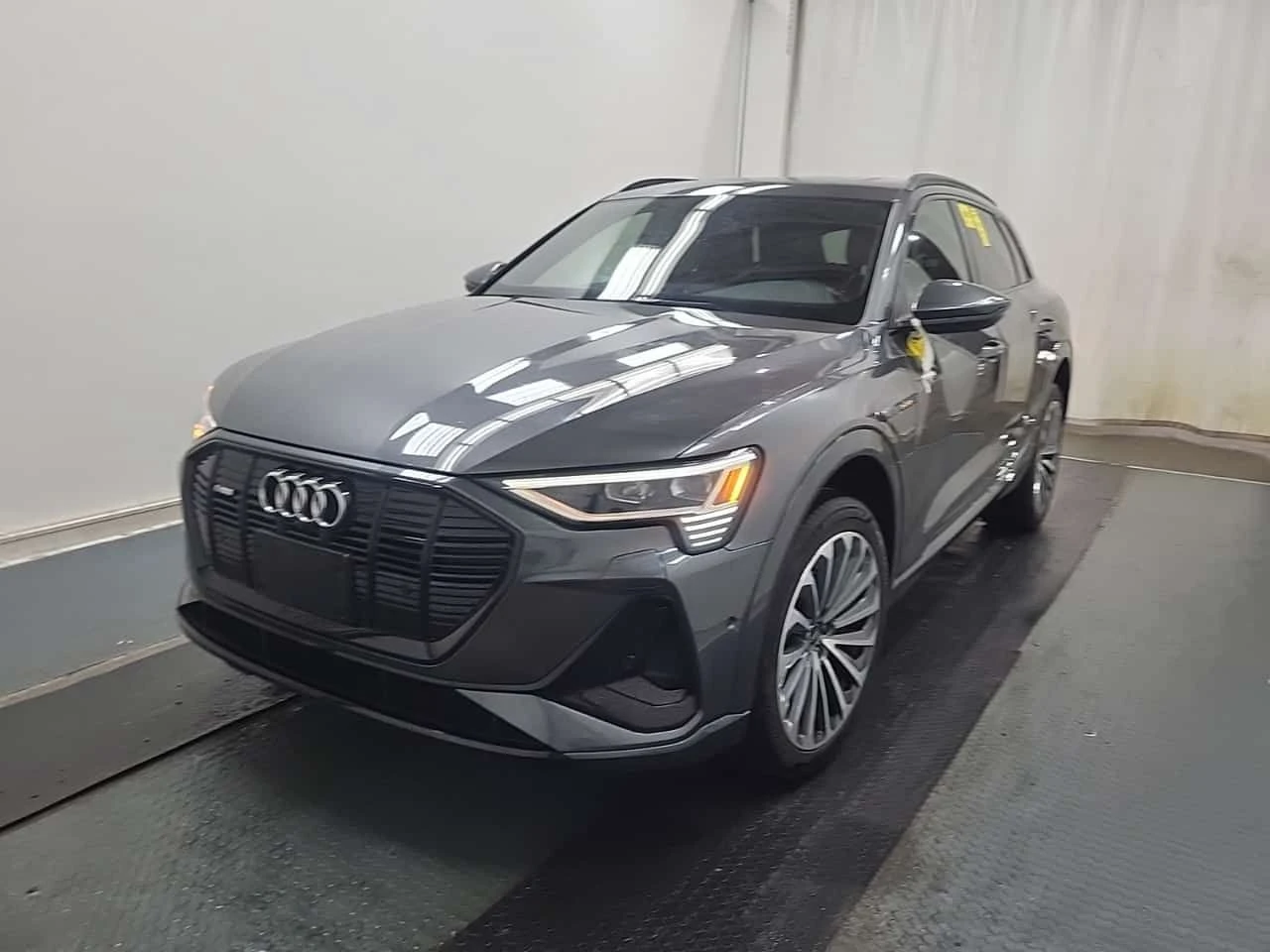 Audi E-Tron PROGRESSIV / CARFAX / CAMERA / АВТОКРЕДИТ 