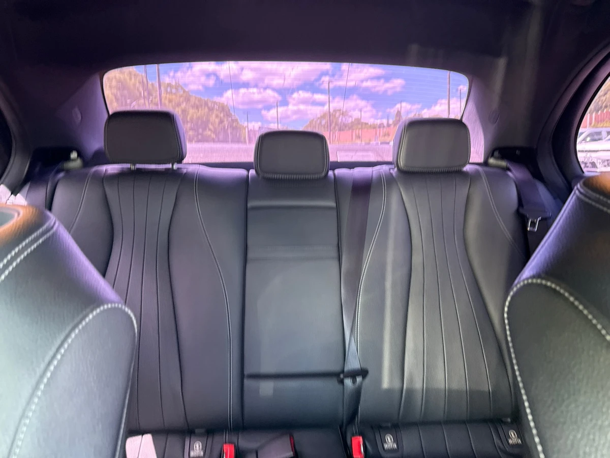Mercedes-Benz E 300 4Matic , снимка 7 - Автомобили и джипове - 55011242