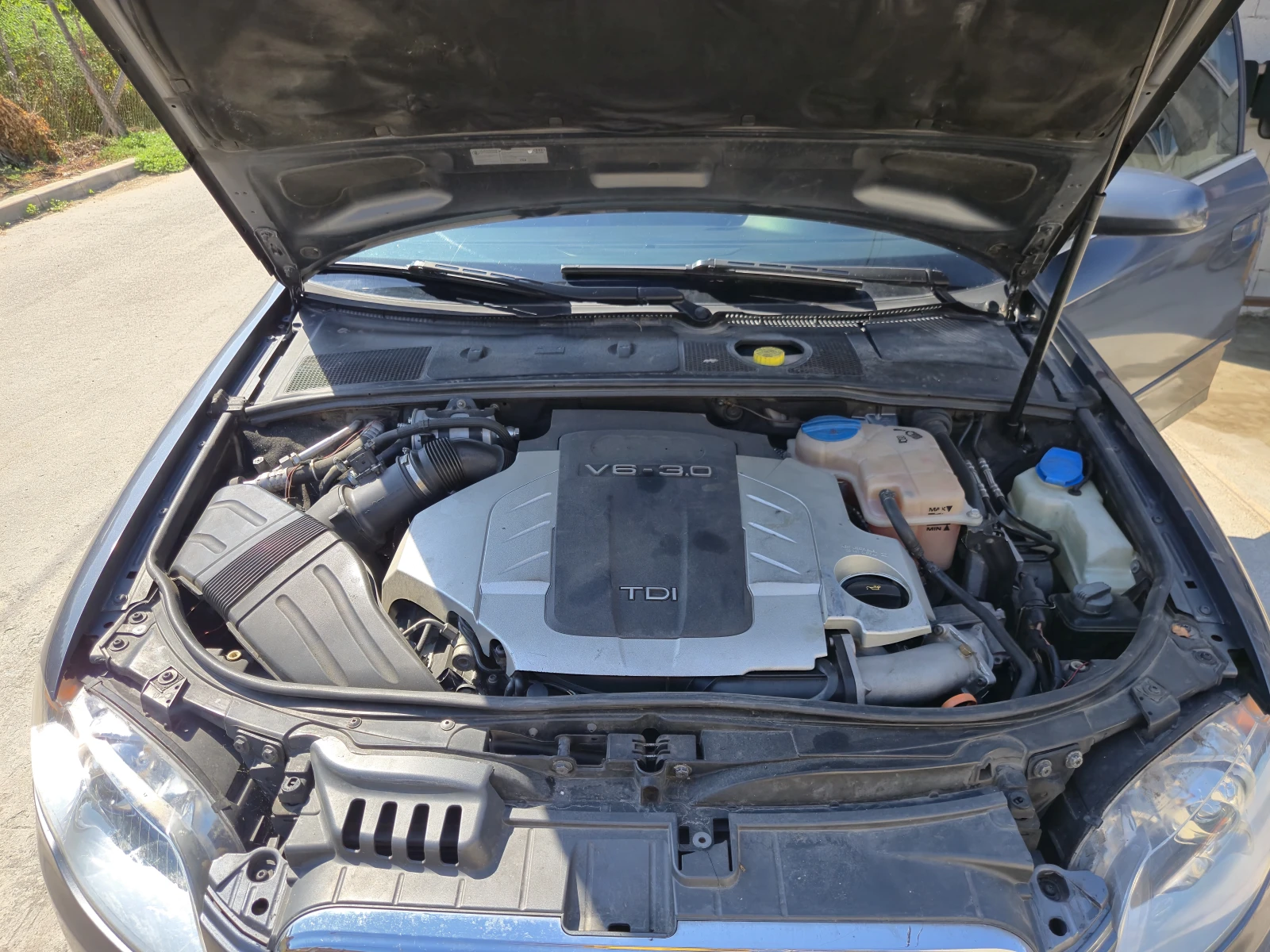 Audi A4 3.0, снимка 10 - Автомобили и джипове - 55042805