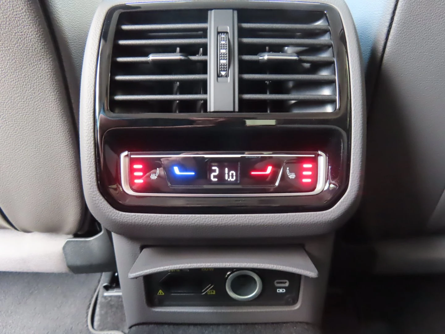 VW Arteon, снимка 11 - Автомобили и джипове - 56421015