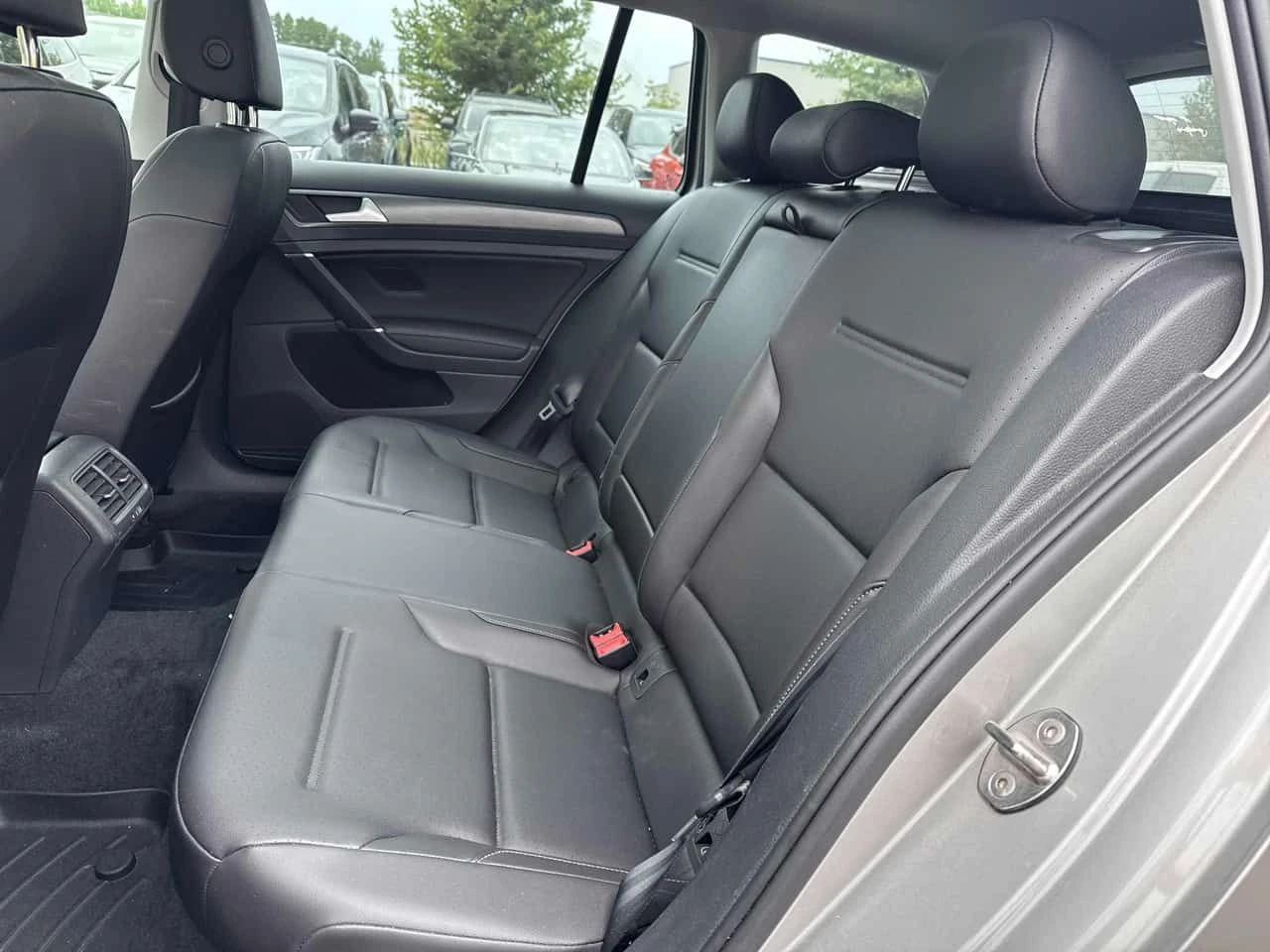 VW Golf * DSG 4MOTION * CARFAX * ОПЦИЯ ЗА ФИНАНСИРАНЕ, снимка 10 - Автомобили и джипове - 55647862