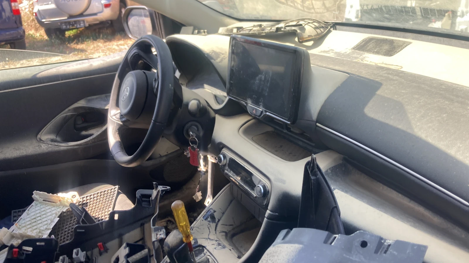 Toyota Yaris 1.5 Hibrid 93konq 2024g NAVODNENA ne PELi | Mobile.bg � ����������� 6
