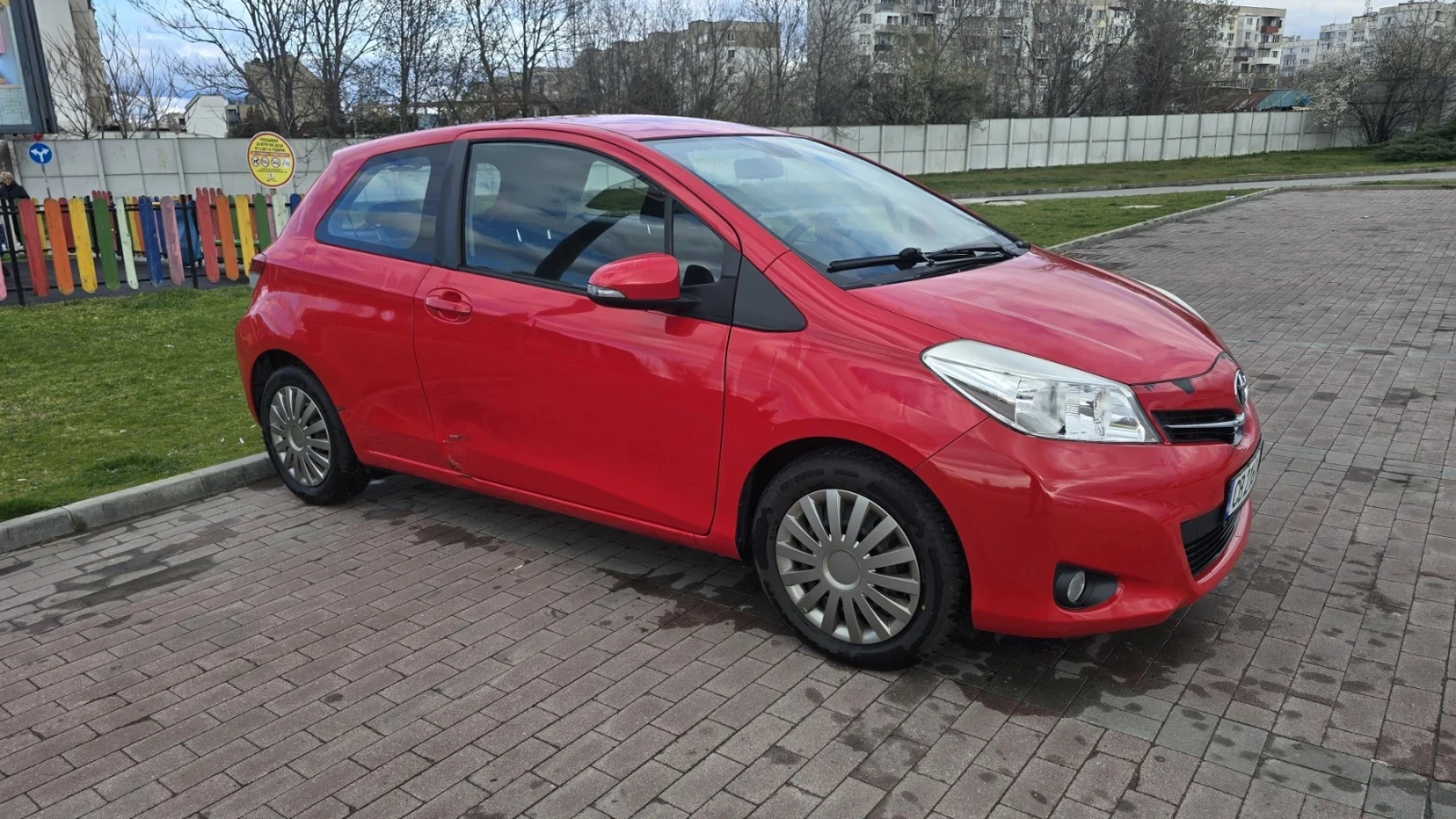 Toyota Yaris, снимка 10 - Автомобили и джипове - 56195300