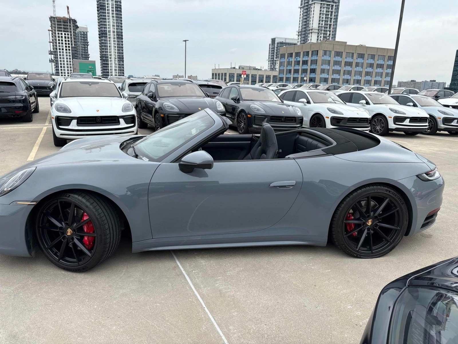 Porsche 911 Carrera S Cabriolet, снимка 12 - Автомобили и джипове - 56330183