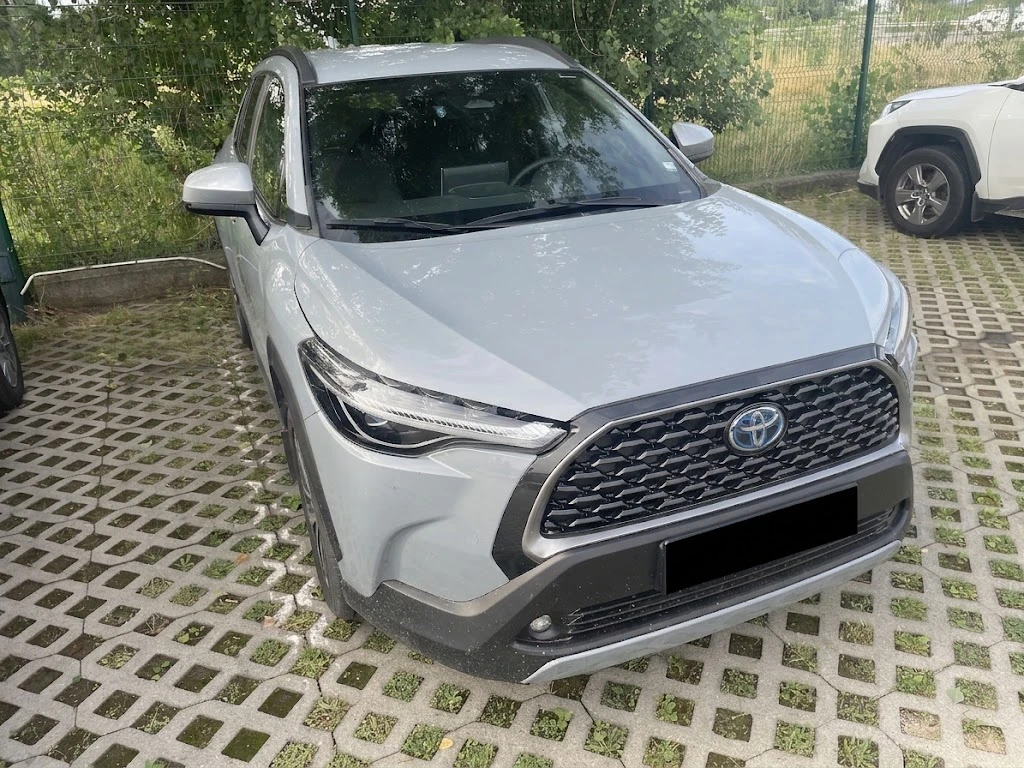 Toyota Corolla Cross, снимка 2 - Автомобили и джипове - 56646273