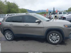 Jeep Cherokee 2.4l Latitude 4X4, снимка 13