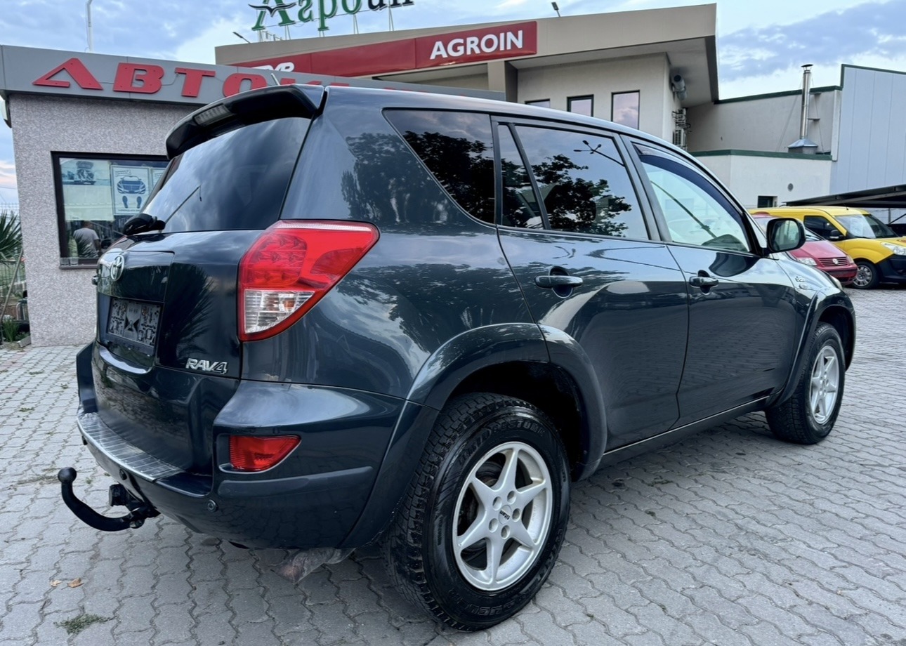 Toyota Rav4 2.2 D-CAT - изображение 4