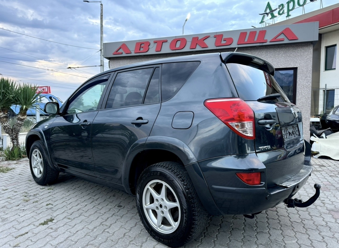 Toyota Rav4 2.2 D-CAT - изображение 3