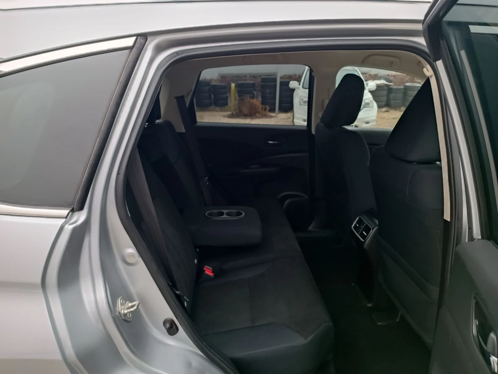 Honda Cr-v 2.0i-155кс-ШВЕЙЦАРИЯ-РЪЧКА-4Х4-FACELIFT - изображение 10