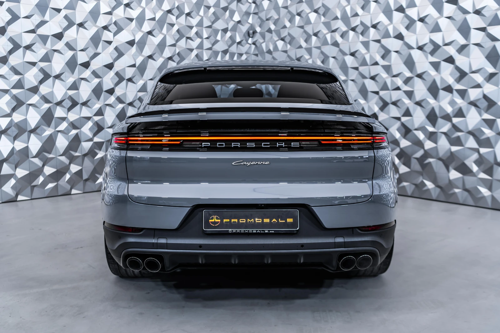 Porsche Cayenne Coupe E-Hybrid* Bose* Pano* SportChr - изображение 5