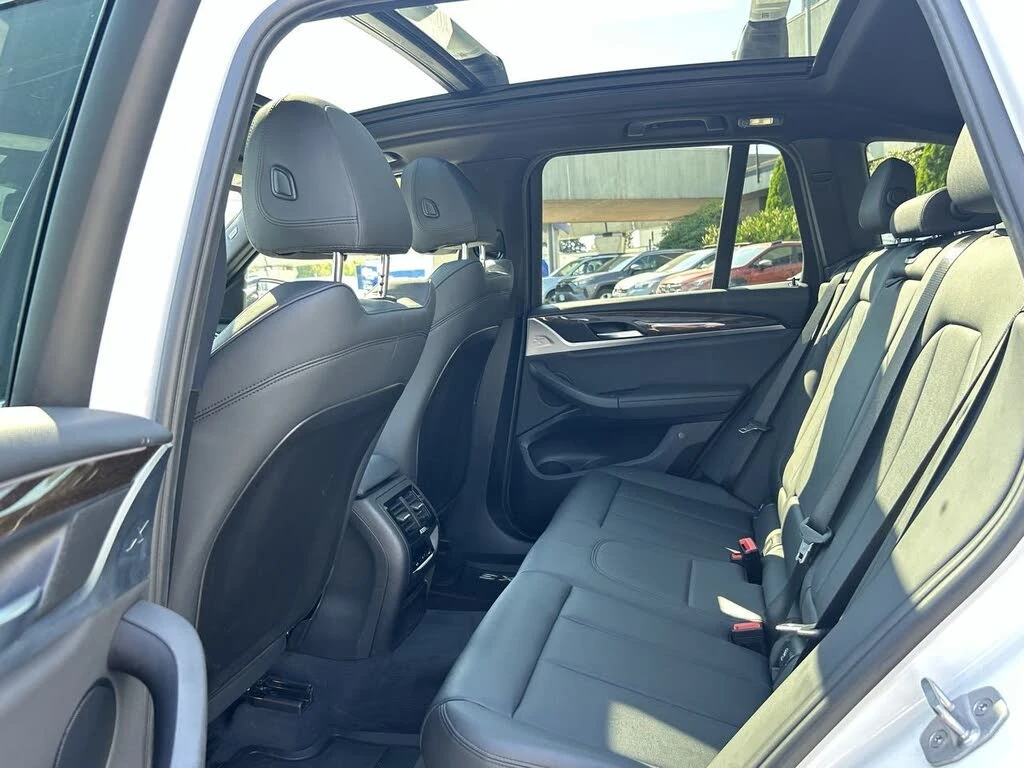 BMW X3 XDRIVE * CAMERA * LED * PANO * ПОДГРЕВ * NAVI  - изображение 9