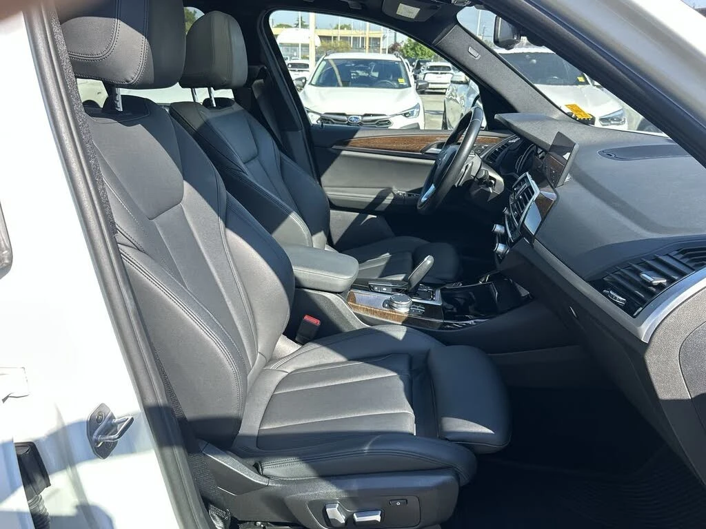 BMW X3 XDRIVE * CAMERA * LED * PANO * ПОДГРЕВ * NAVI  - изображение 8