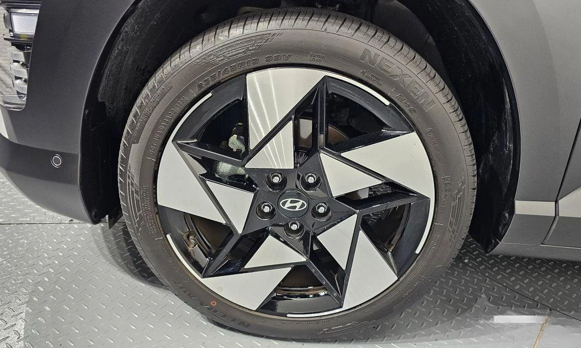 Hyundai Kona Gasoline 1.6 Turbo 4WD Inspiration - изображение 3