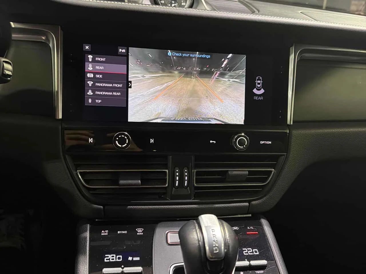 Porsche Macan * AWD * CARFAX * ЦЕНА ДО БГ - изображение 10