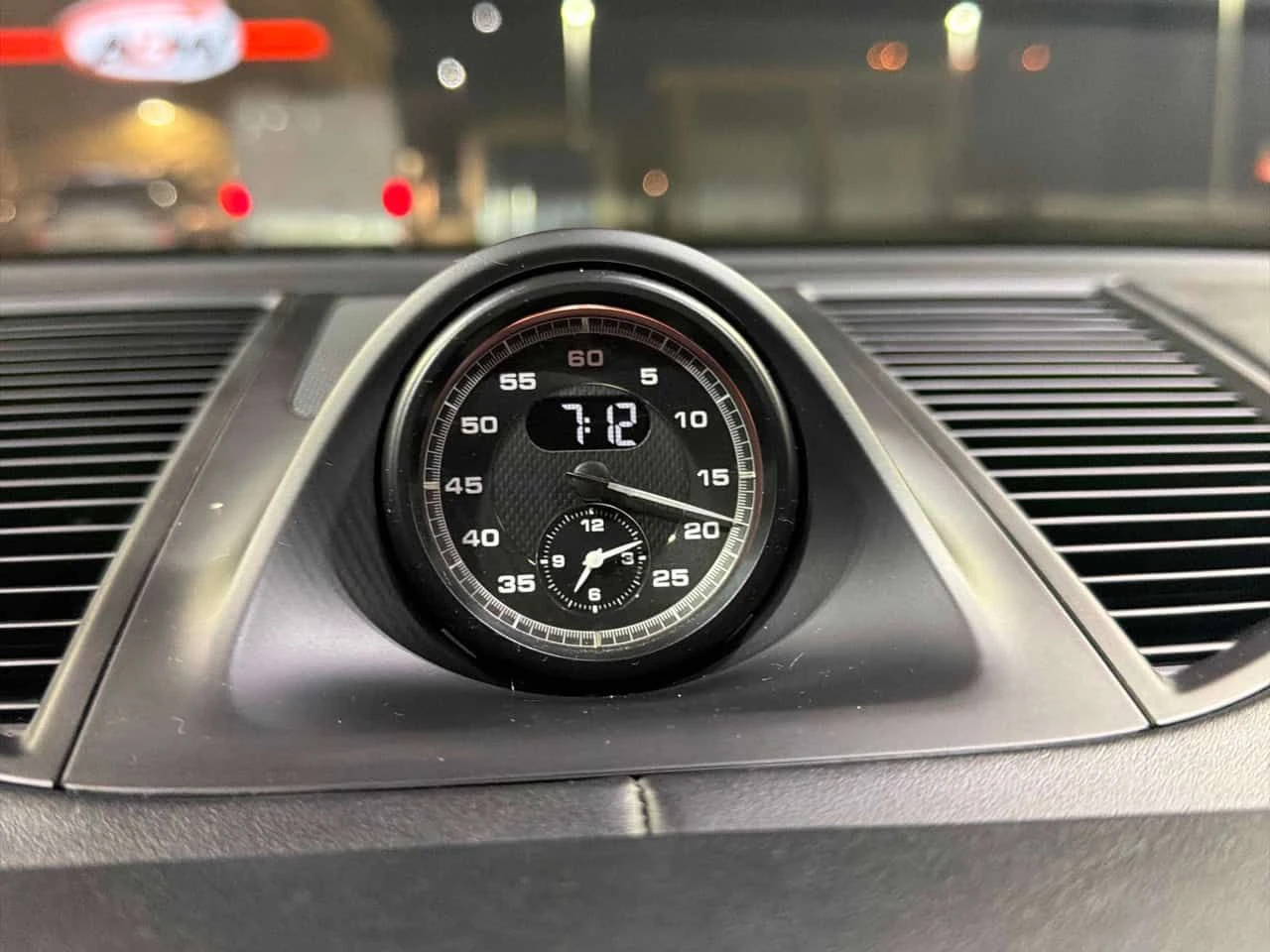 Porsche Macan * AWD * CARFAX * ЦЕНА ДО БГ, снимка 11 - Автомобили и джипове - 53740590