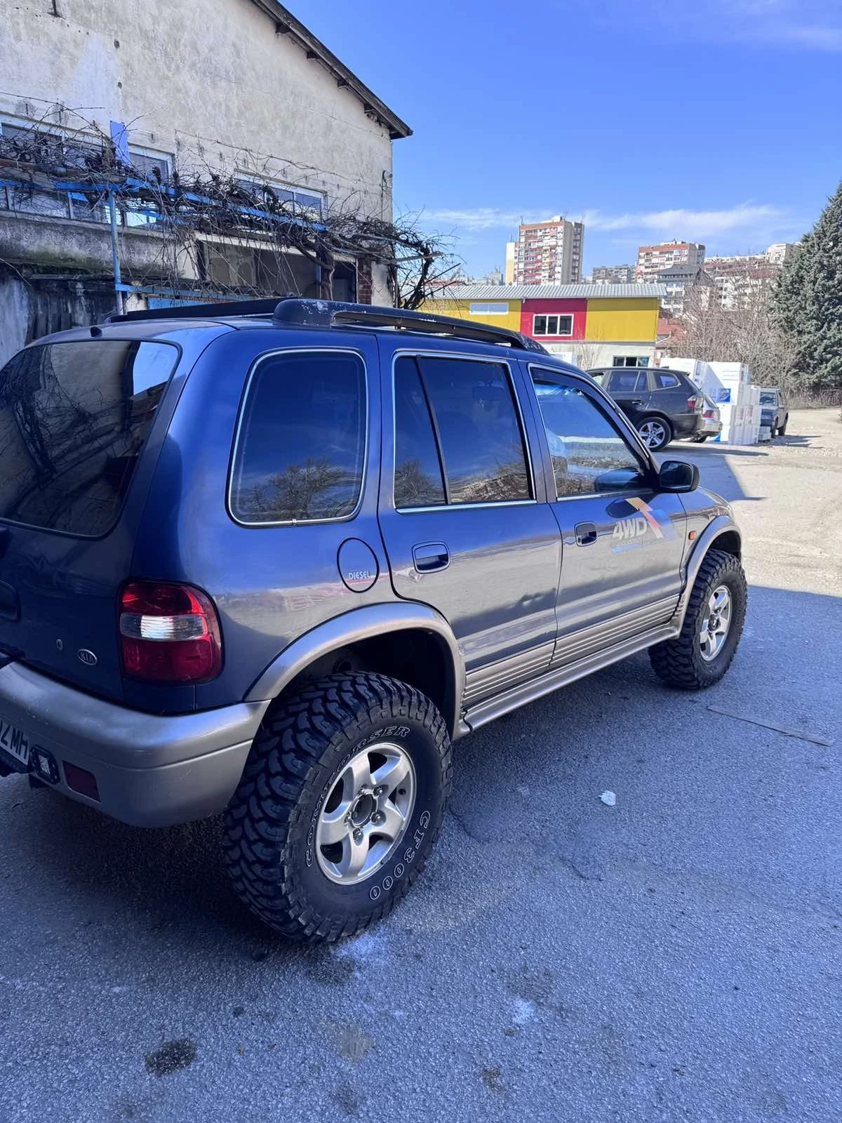 Kia Sportage 2.0TD/Лебедка/Хъбове/Повдигнат/31 ГУМИ/, снимка 2 - Автомобили и джипове - 53902617