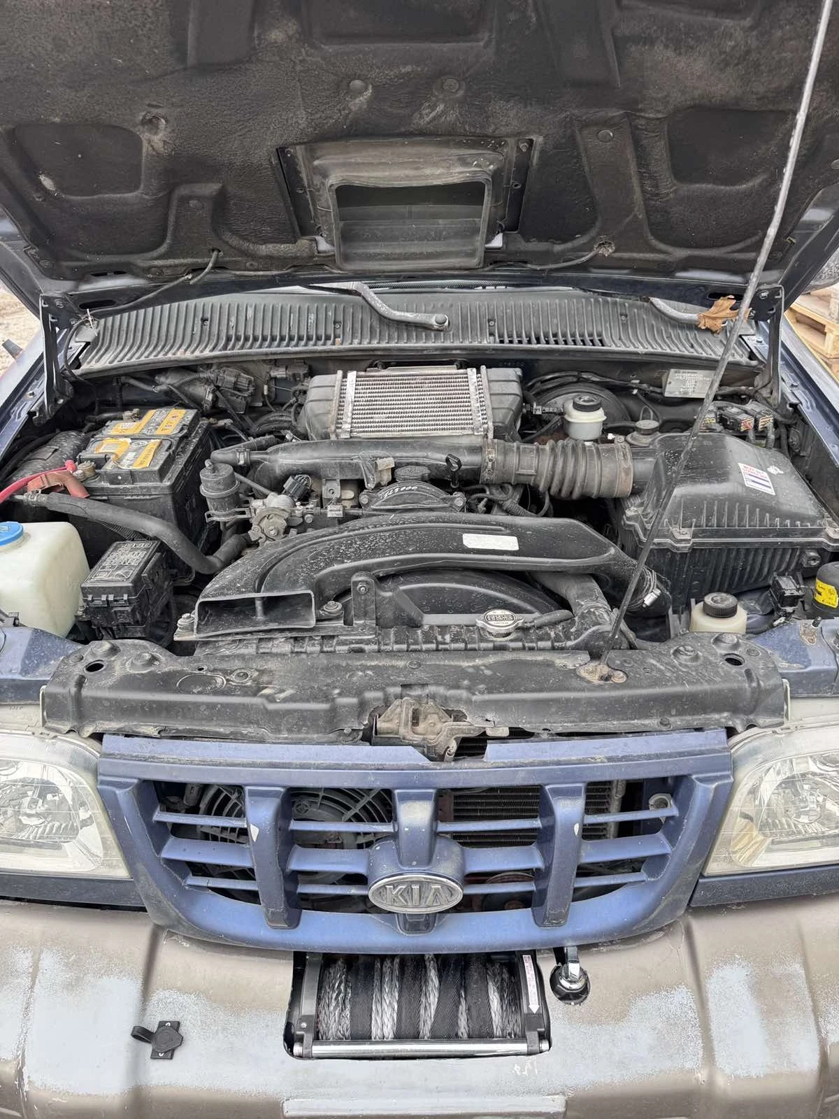 Kia Sportage 2.0TD/Лебедка/Хъбове/Повдигнат/31 ГУМИ/, снимка 10 - Автомобили и джипове - 53902617