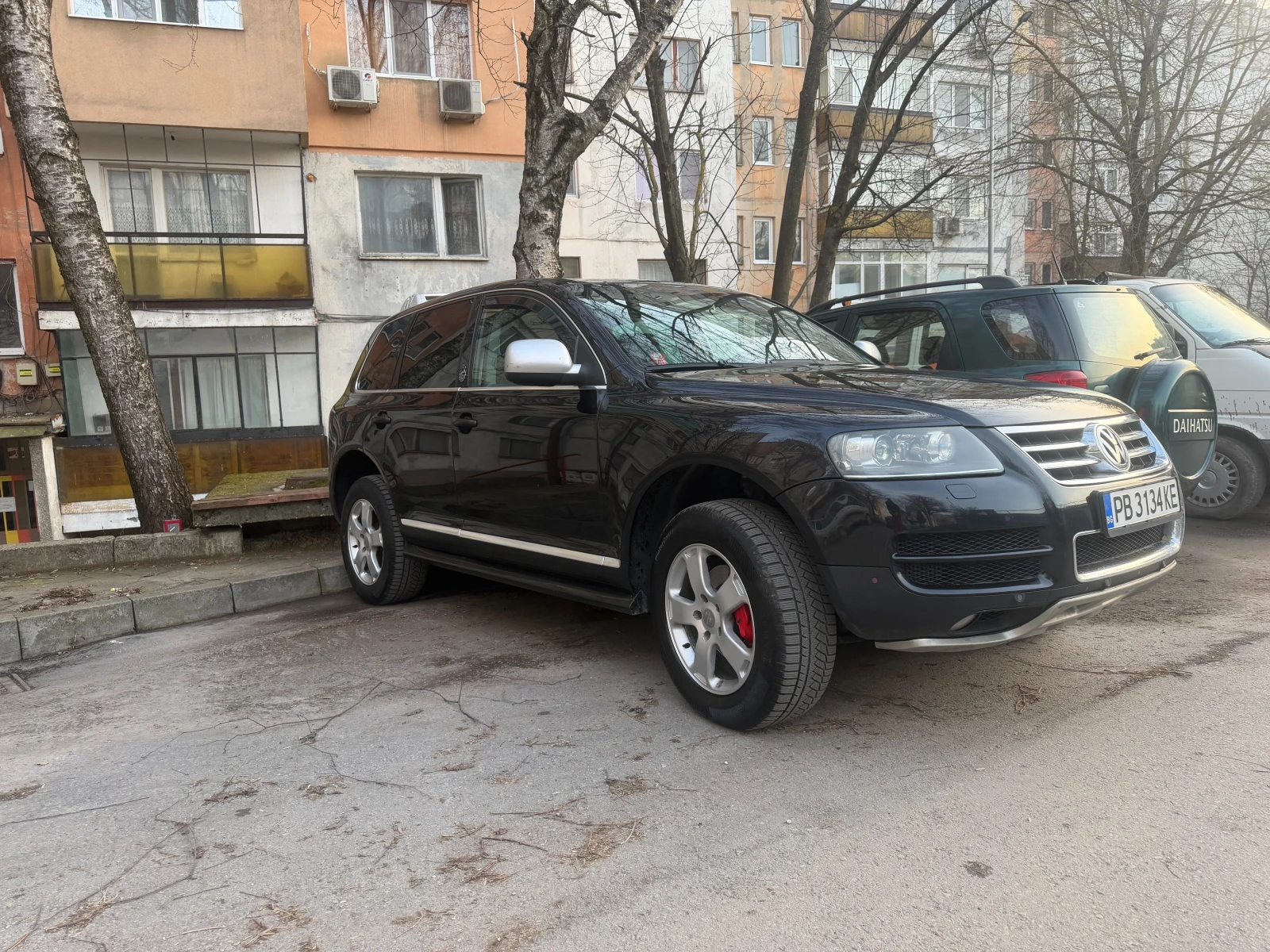 VW Touareg, снимка 12 - Автомобили и джипове - 53955615