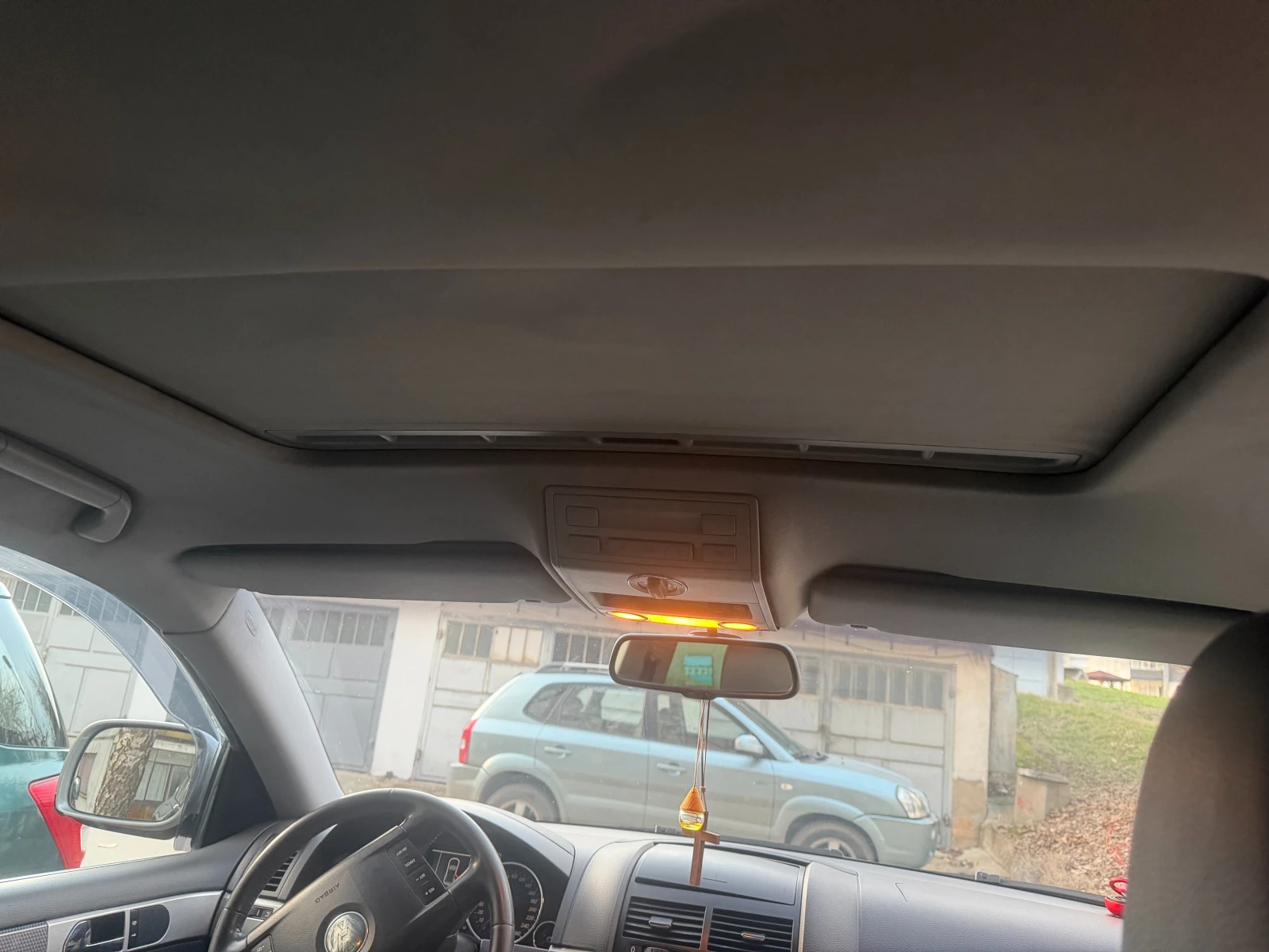 VW Touareg, снимка 4 - Автомобили и джипове - 53955615