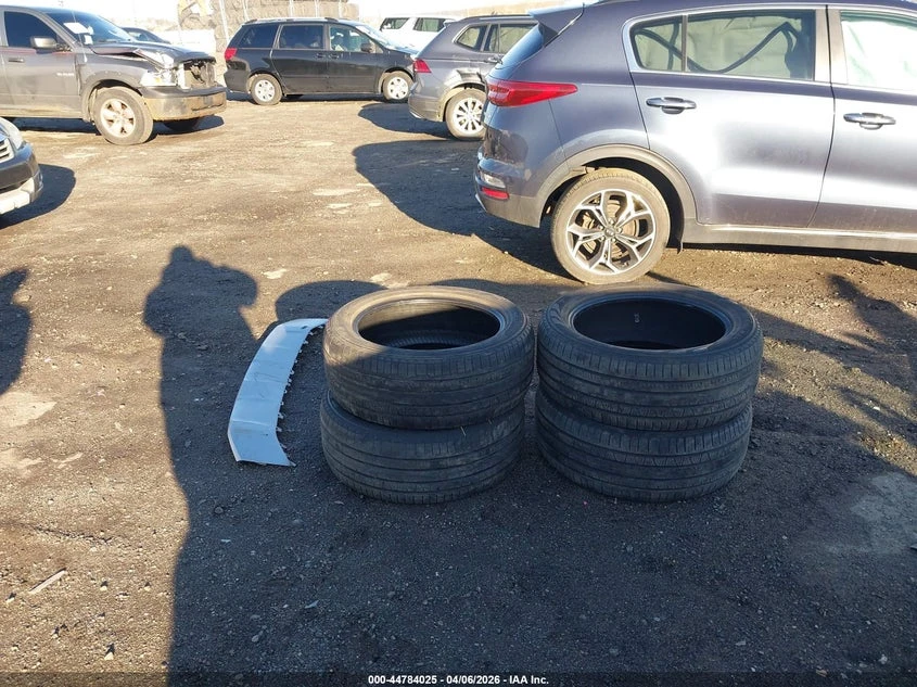 Audi Q4 E-Tron Premium Plus 50 Quattro, снимка 12 - Автомобили и джипове - 54315499