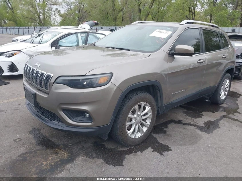 Jeep Cherokee 2.4l Latitude 4X4, снимка 2 - Автомобили и джипове - 54383747