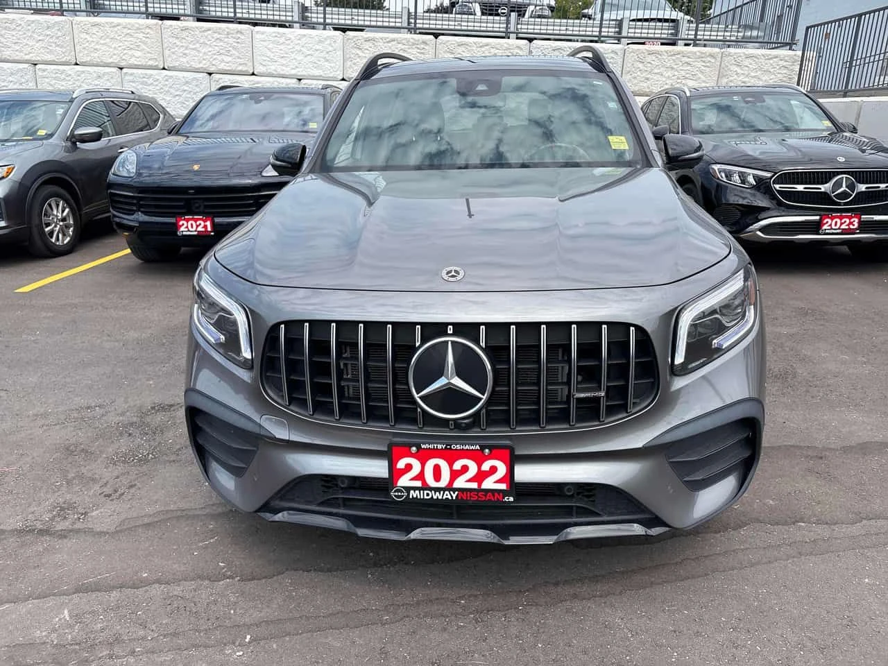 Mercedes-Benz GLB35AMG / 360 / DISTRONIC / CARFAX / АВТОКРЕДИТ, снимка 6 - Автомобили и джипове - 55590950