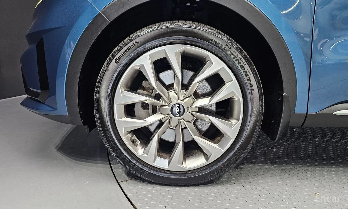 Kia Sorento, снимка 5 - Автомобили и джипове - 55776056