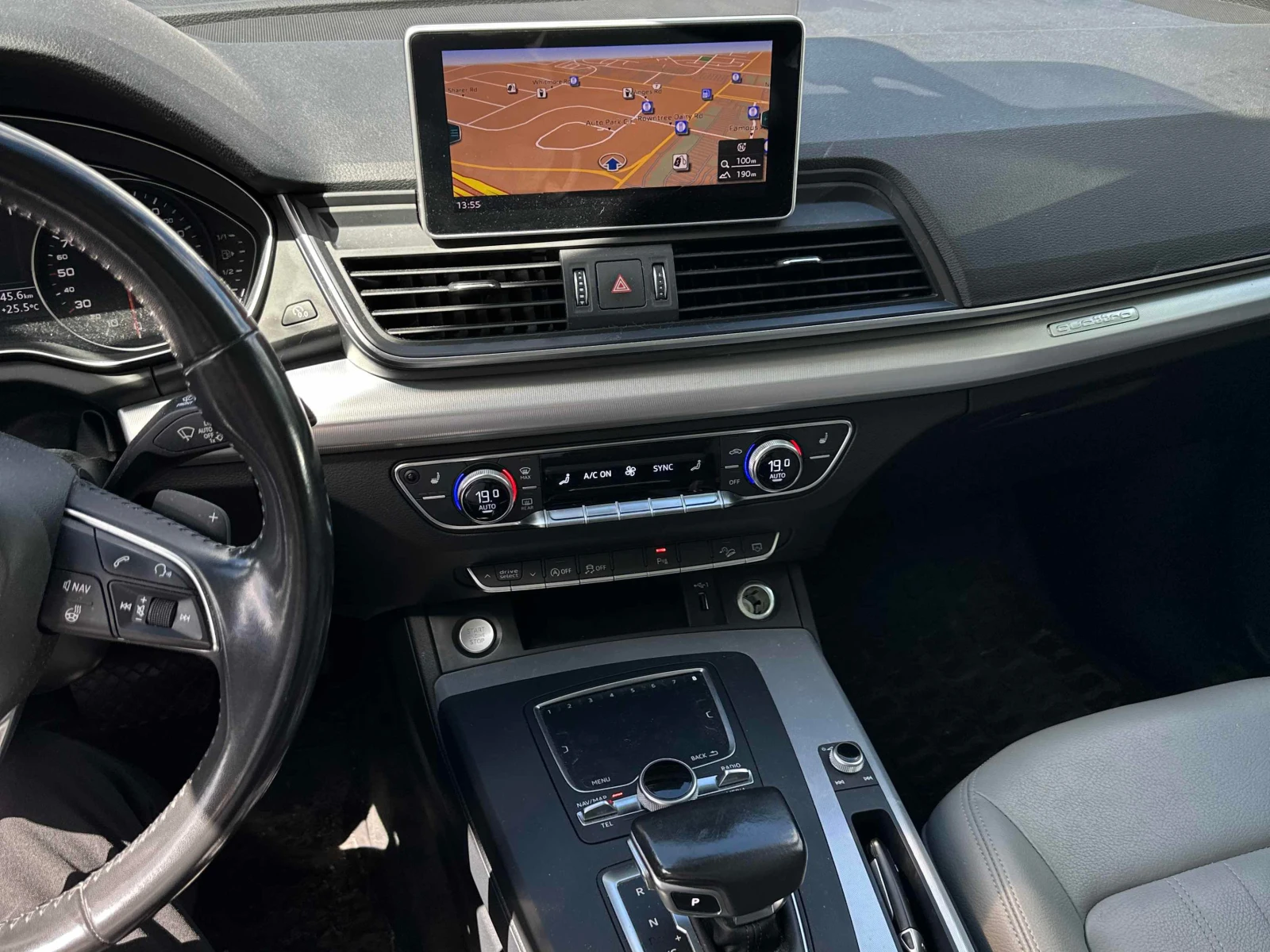 Audi Q5 * Progressiv * CARFAX * ОПЦИЯ ЗА ФИНАНСИРАНЕ , снимка 9 - Автомобили и джипове - 55980086