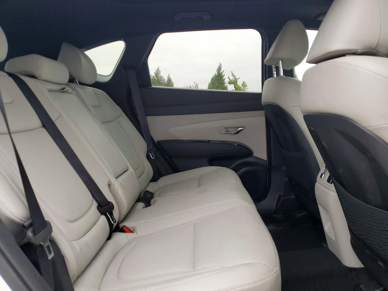 Hyundai Tucson 1.6l Limited, снимка 11 - Автомобили и джипове - 55995964