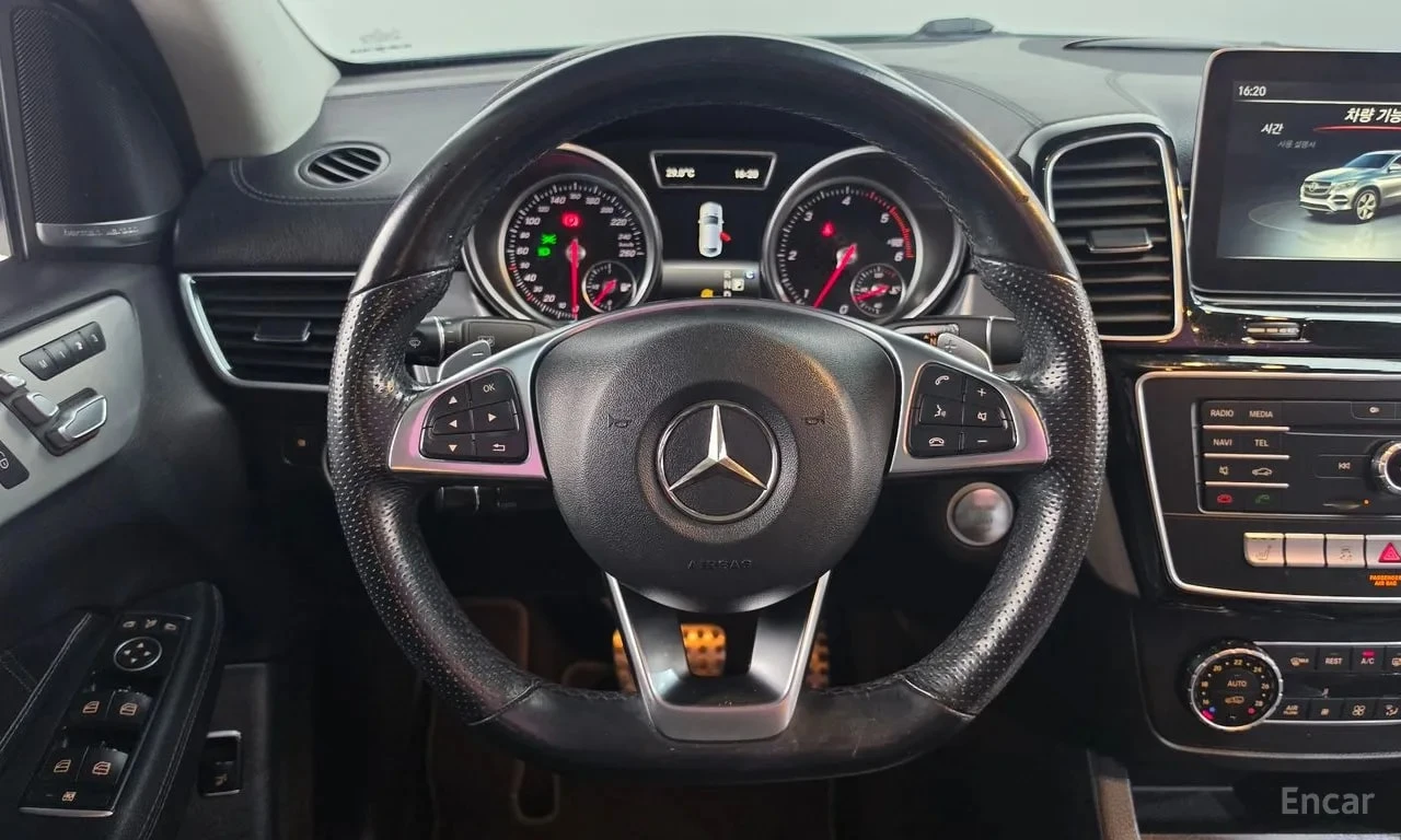 Mercedes-Benz GLE 350 АМГ ПАКТ/4MATIC Coupe/ДИСТРОНИК/360/ПОДГРЕВ/ХАРМАН, снимка 13 - Автомобили и джипове - 56155905