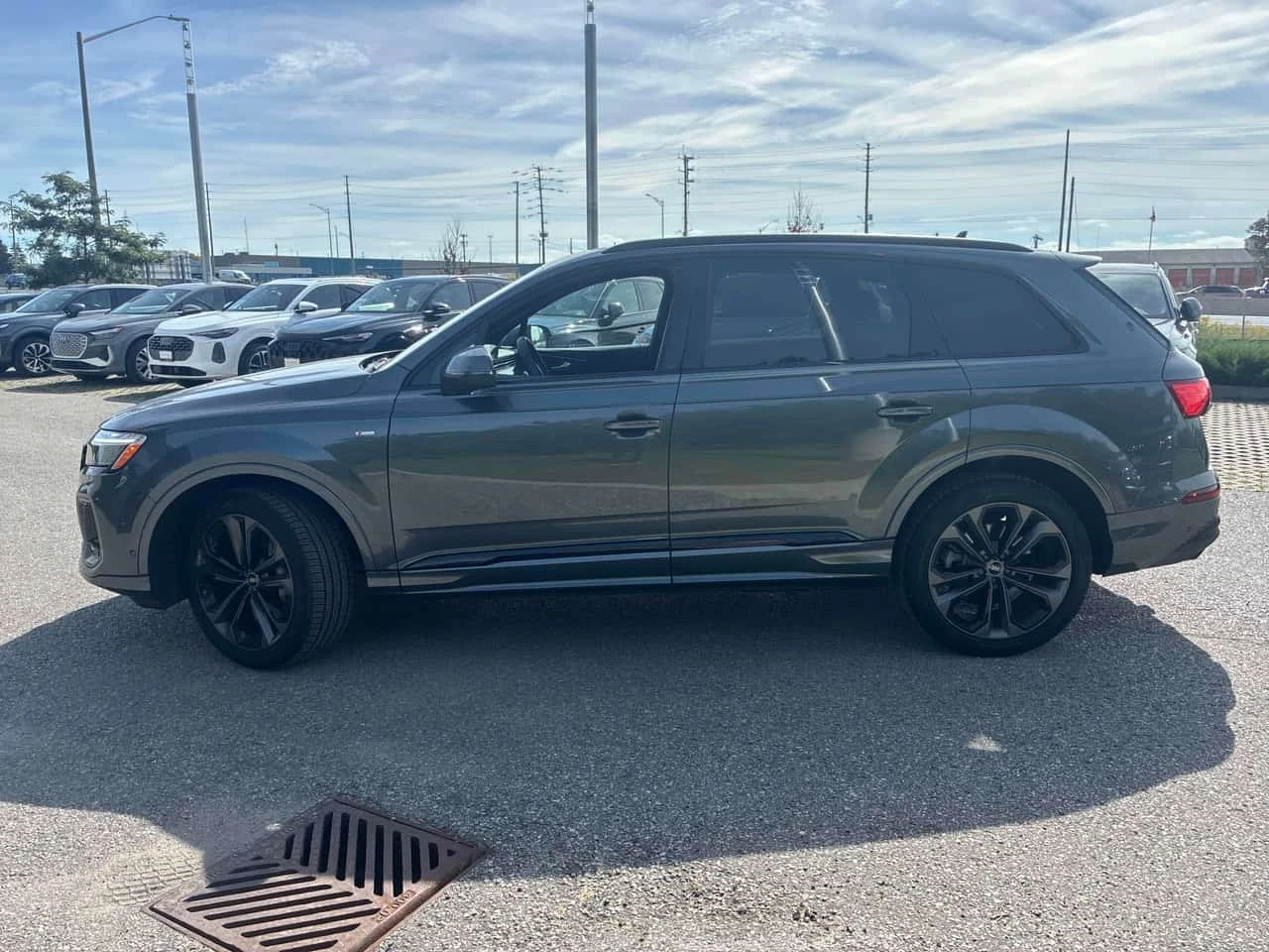 Audi Q7 * Progressiv * CARFAX * ОПЦИЯ ЗА ФИНАНСИРАНЕ, снимка 2 - Автомобили и джипове - 56199929