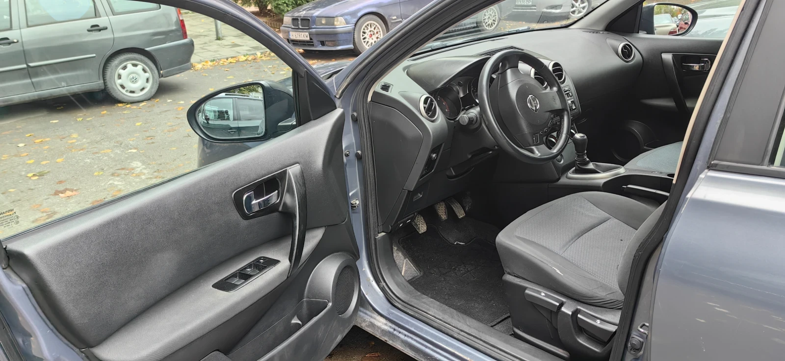 Nissan Qashqai 1.5 DCI, снимка 15 - Автомобили и джипове - 56742171