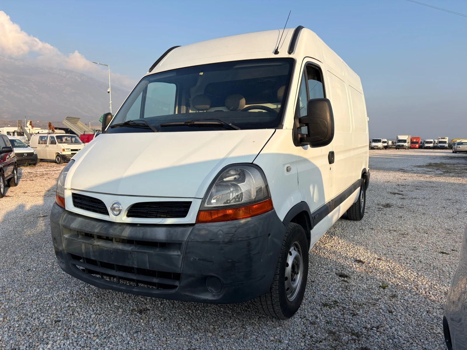 Renault Master Nisan interstar - изображение 2
