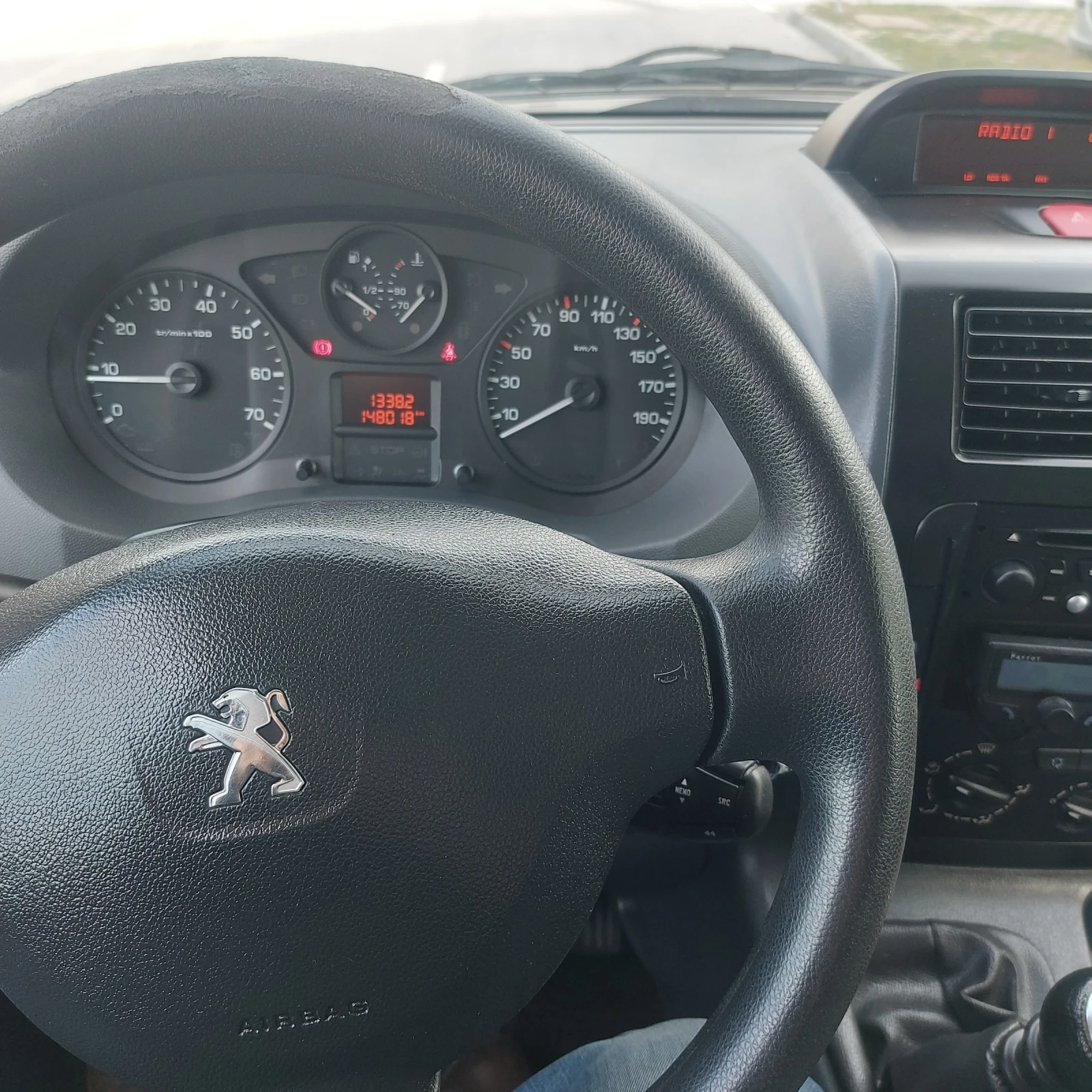 Peugeot Expert Ориг.КМ и БОЯ, снимка 13 - Бусове и автобуси - 54059881