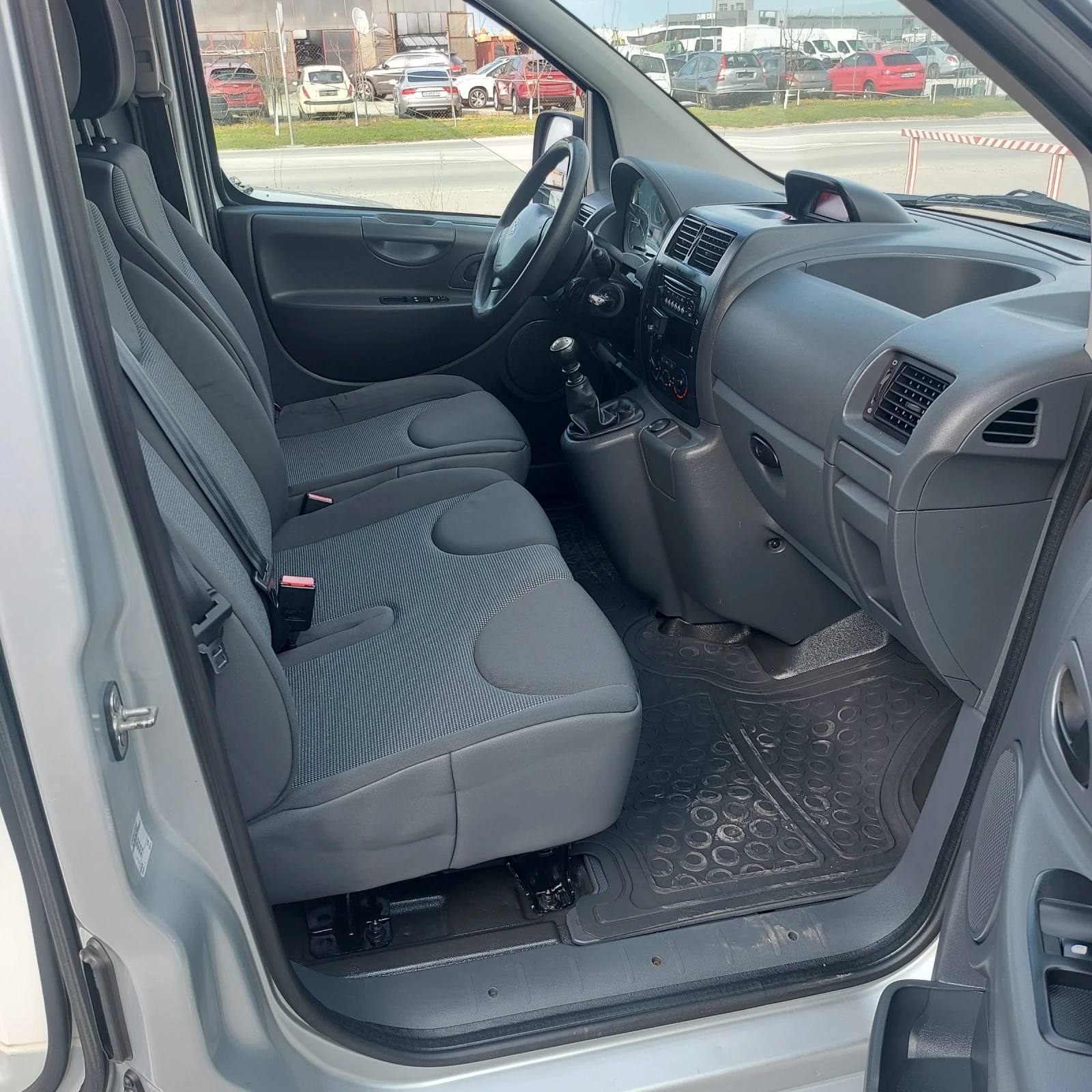 Peugeot Expert Ориг.КМ и БОЯ, снимка 8 - Бусове и автобуси - 54059881