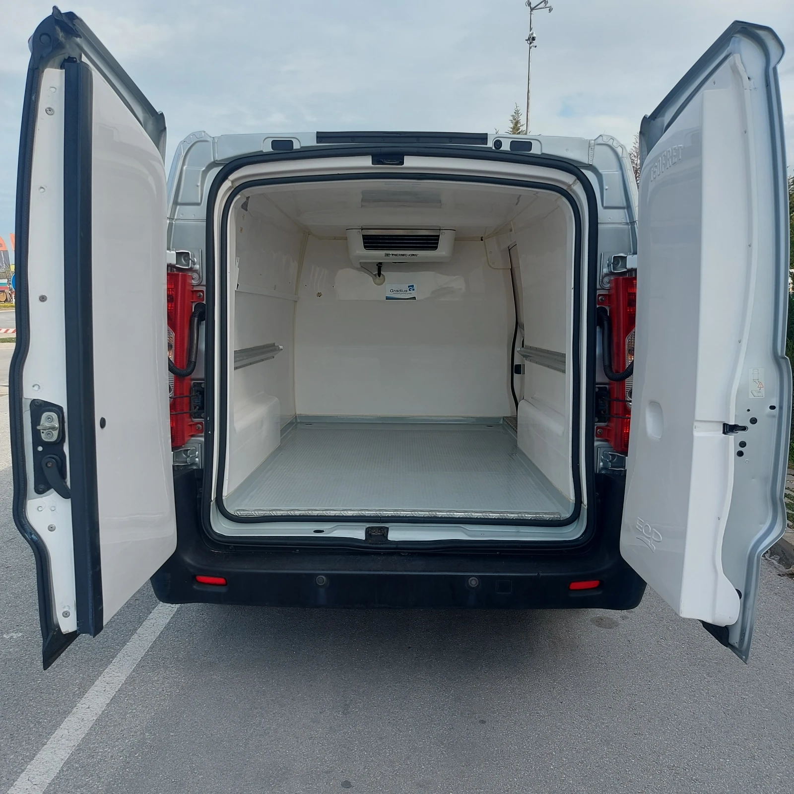 Peugeot Expert Ориг.КМ и БОЯ, снимка 5 - Бусове и автобуси - 54059881