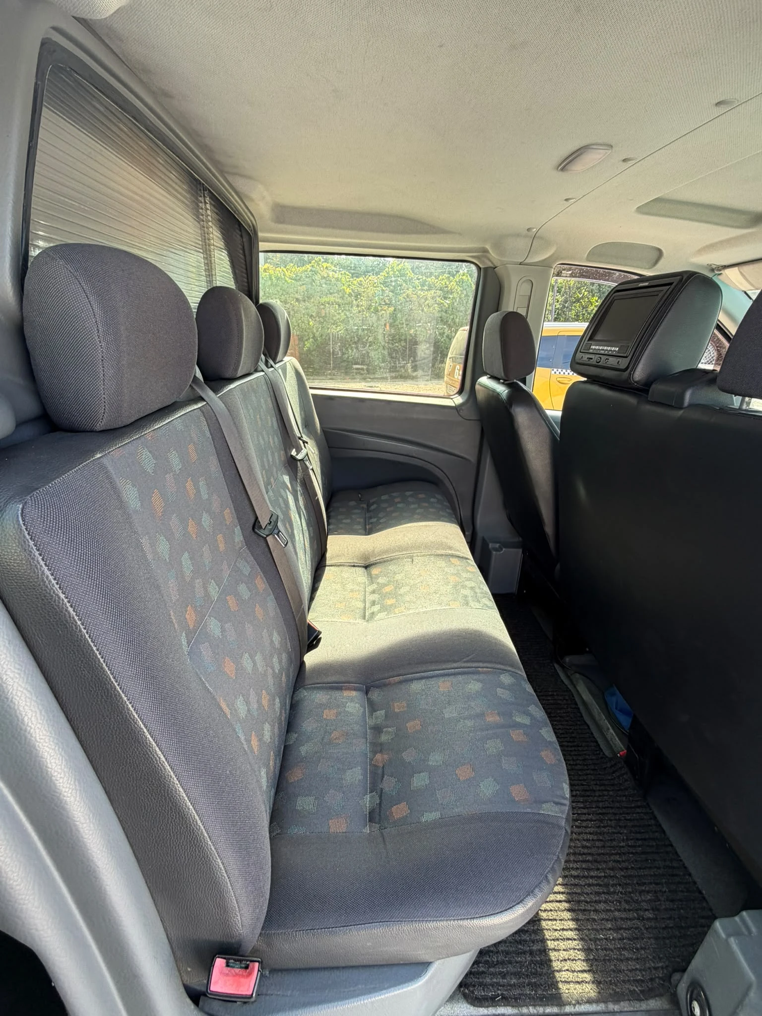 Mercedes-Benz Vito 111 CDI, снимка 8 - Бусове и автобуси - 56440564