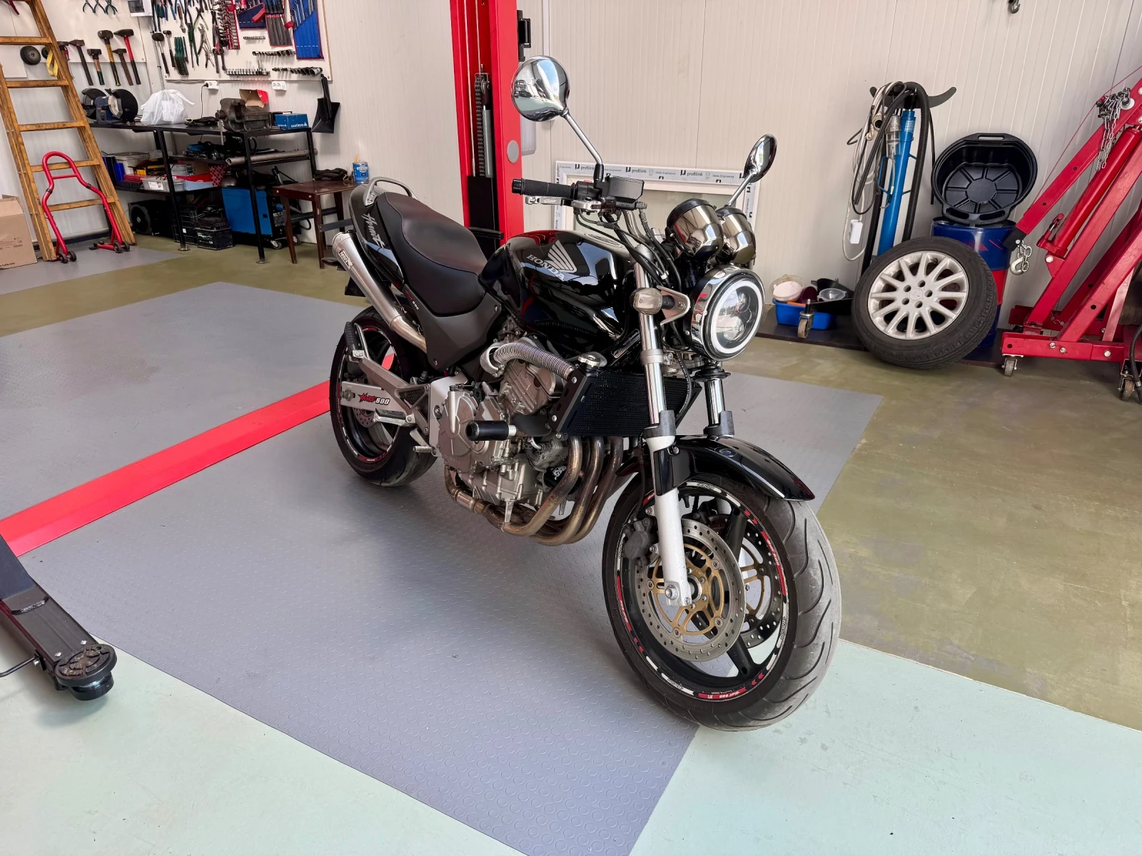 Honda Hornet