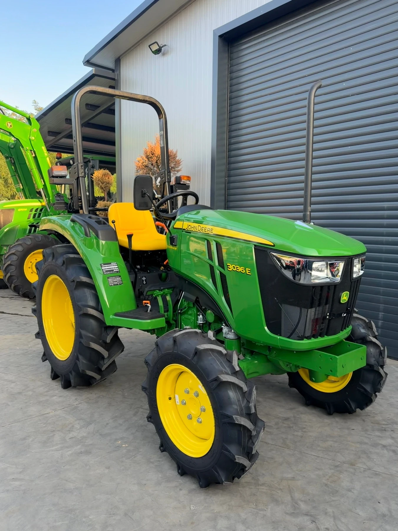 Трактор John Deere 3036E 0мч., снимка 2 - Селскостопанска техника - 55890756