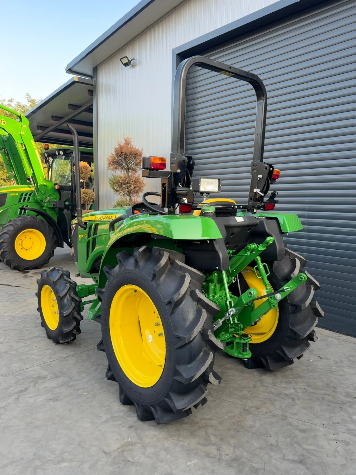 Трактор John Deere 3036E 0мч., снимка 9 - Селскостопанска техника - 55890756