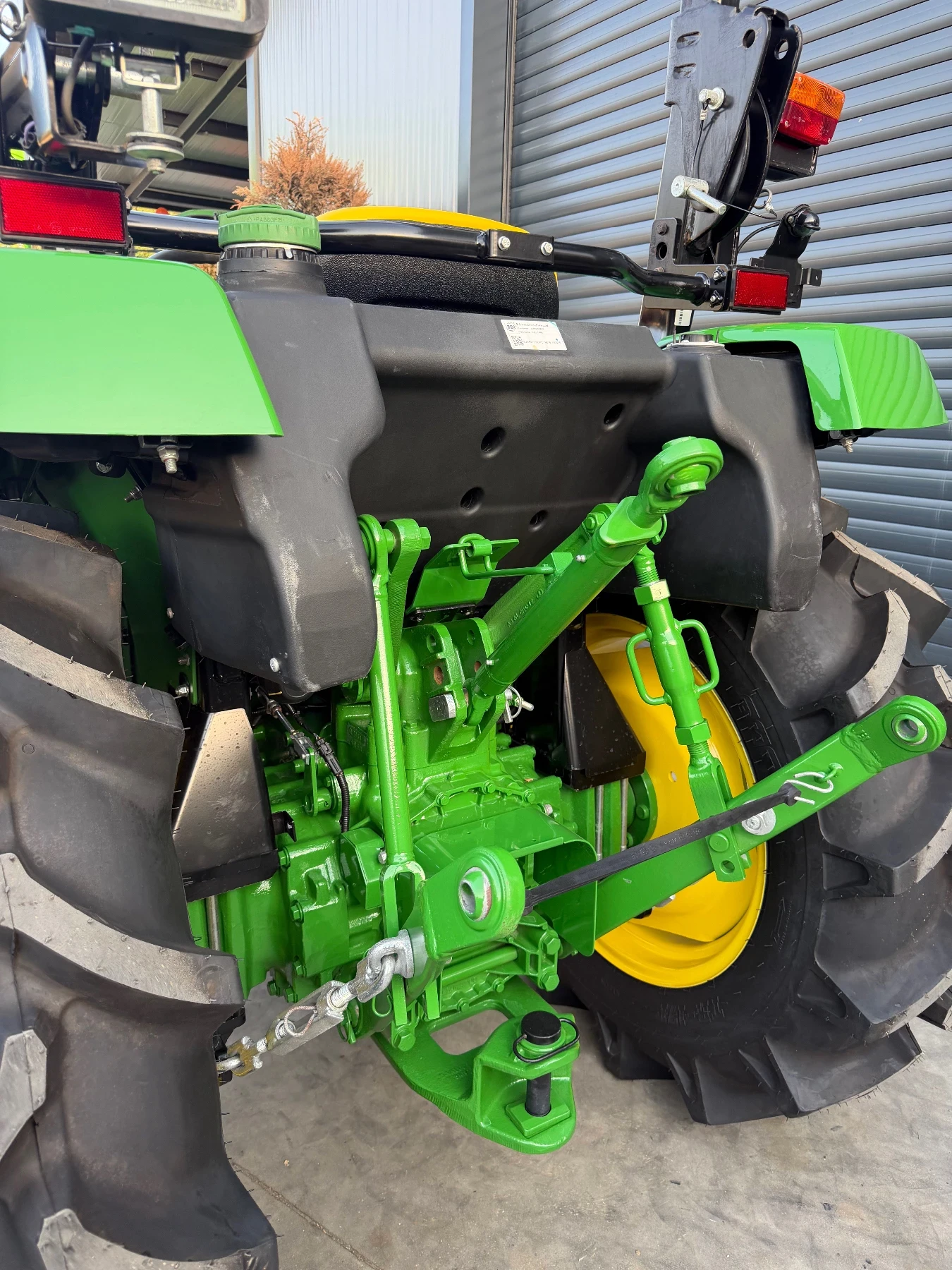 Трактор John Deere 3036E 0мч., снимка 11 - Селскостопанска техника - 55890756