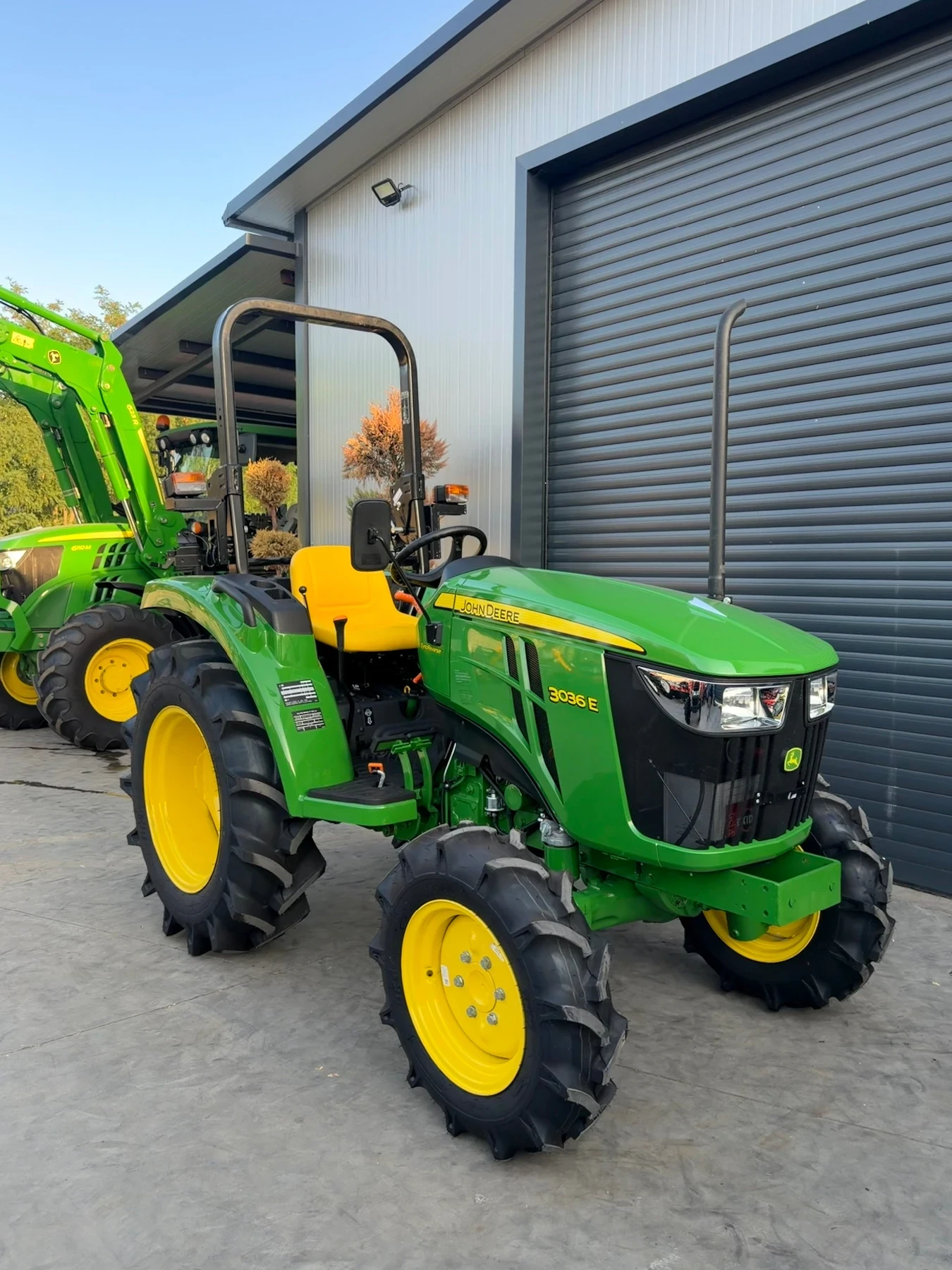 Трактор John Deere 3036E 0мч.