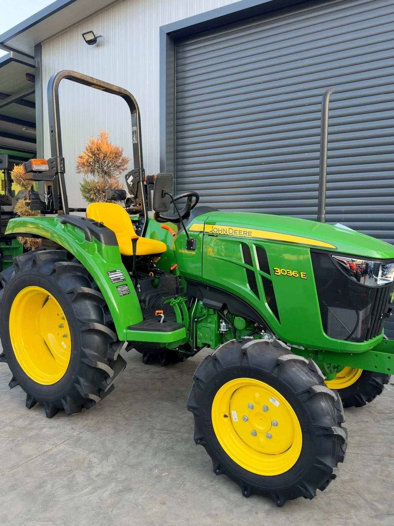 Трактор John Deere 3036E 0мч., снимка 5 - Селскостопанска техника - 55890756